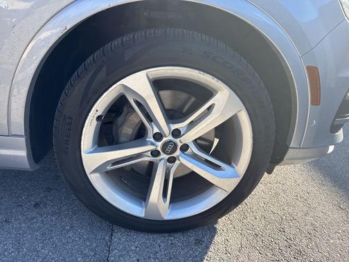 2019 Audi Q7 55 Prestige