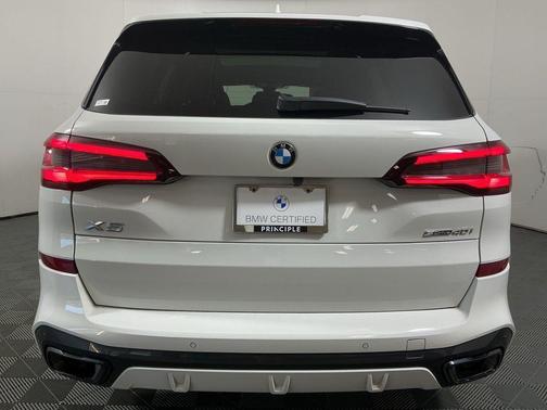 2023 BMW X5 sDrive40i
