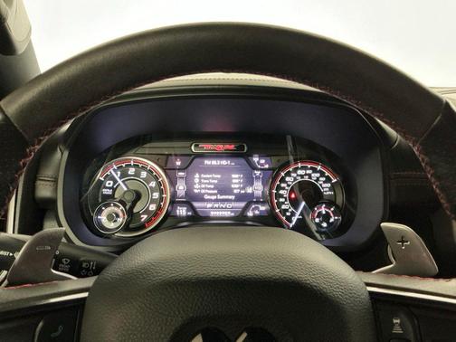 Diamond Black Crystal Pearlcoat 2022 RAM 1500 TRX