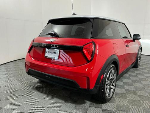 Chili Red 2025 MINI Hardtop Cooper