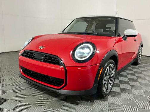 Chili Red 2025 MINI Hardtop Cooper