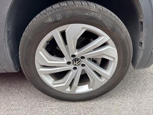 2022 Volkswagen Atlas 3.6L SE w/Technology