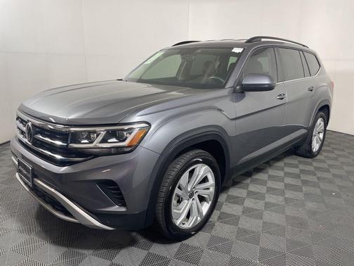 2022 Volkswagen Atlas 3.6L SE w/Technology