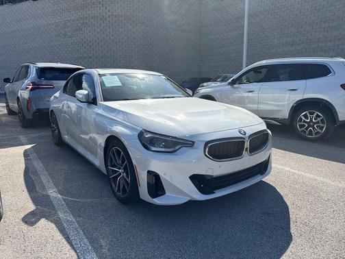 2024 BMW 230 i