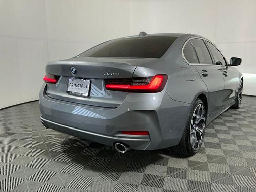 Skyscraper Grey Metallic 2025 BMW 330 330i