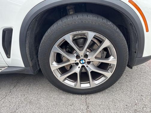 Alpine White 2022 BMW X5 xDrive40i