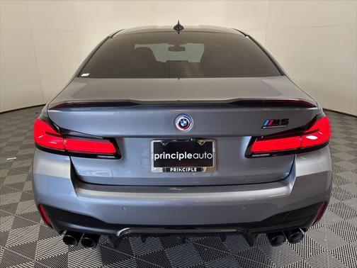 2022 BMW M5 Base