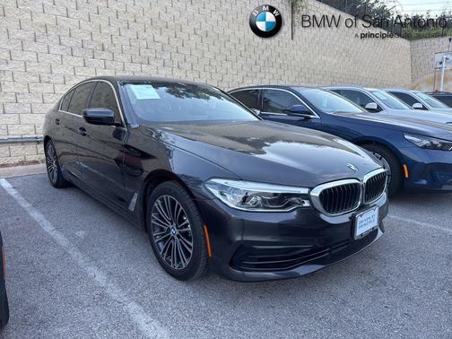 2019 BMW 540 540i