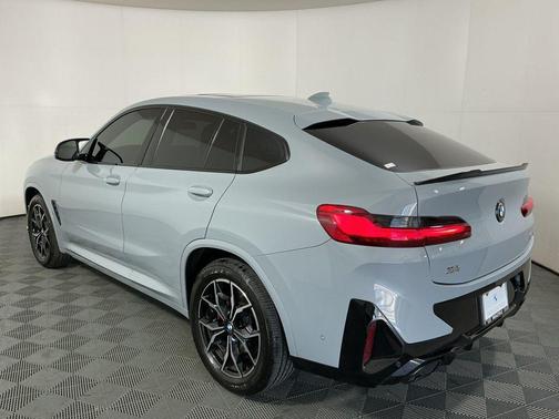2023 BMW X4 M40i