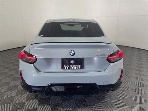 2024 BMW 230 i