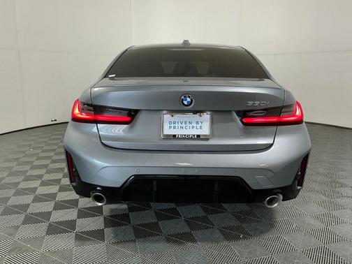 Skyscraper Grey Metallic 2025 BMW 330 330i