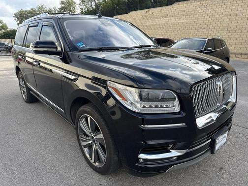 Infinite Black Metallic 2019 Lincoln Navigator Reserve