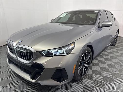 2024 BMW 530 i