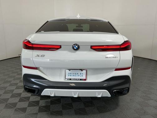 2022 BMW X6 xDrive40i