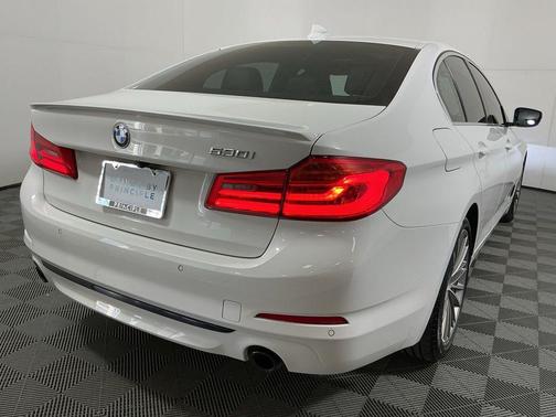 2019 BMW 530 i