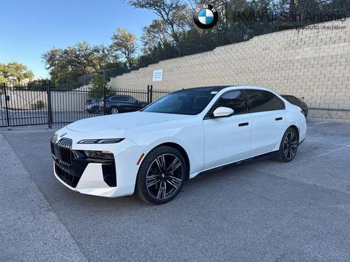 2024 BMW i7 eDrive50