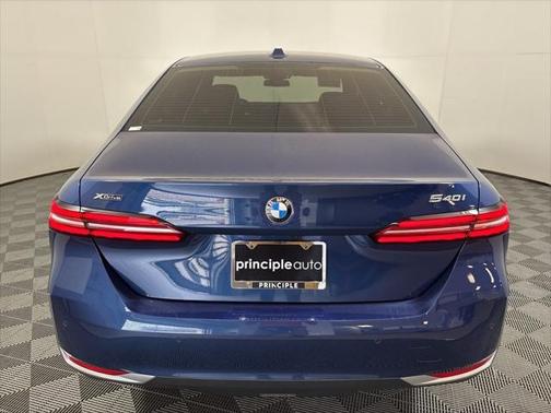 2024 BMW 540 i xDrive