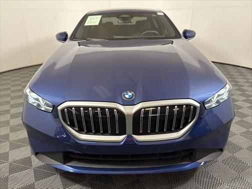 2024 BMW 540 i xDrive