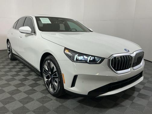 2025 BMW i5 eDrive40