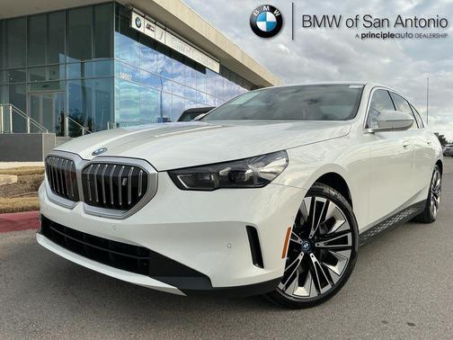 2025 BMW i5 eDrive40