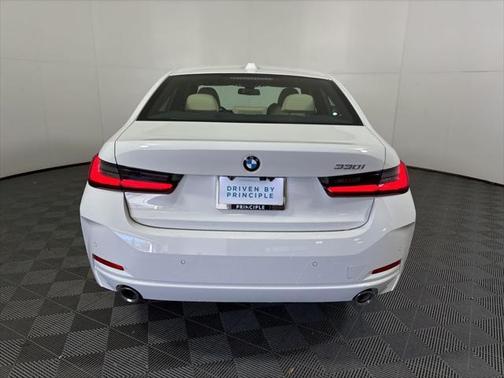 2025 BMW 330 i