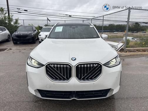 Mineral White Metallic 2025 BMW X3 30 xDrive