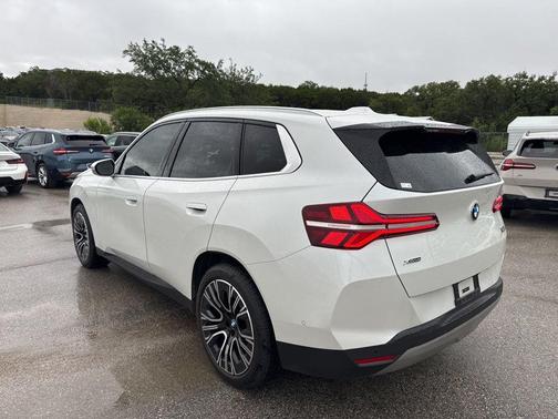 Mineral White Metallic 2025 BMW X3 30 xDrive