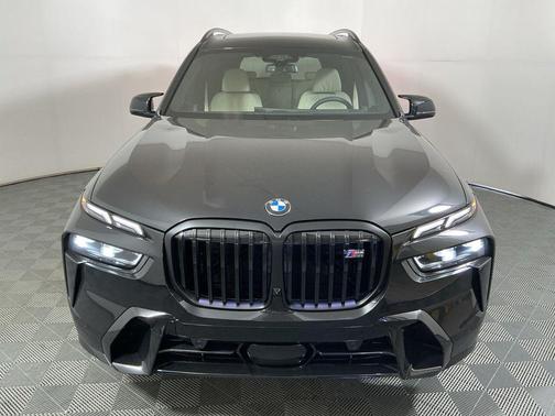 2026 BMW X7 M60i