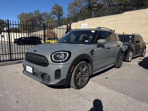 2023 MINI Countryman Cooper S
