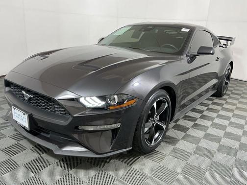 2022 Ford Mustang EcoBoost