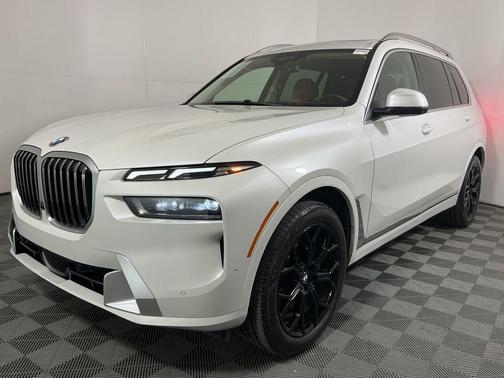 2023 BMW X7 xDrive40i