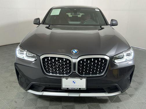 2023 BMW X4 xDrive30i
