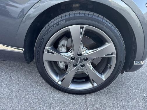 2023 Genesis GV80 2.5T
