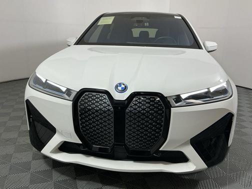 2024 BMW iX M60