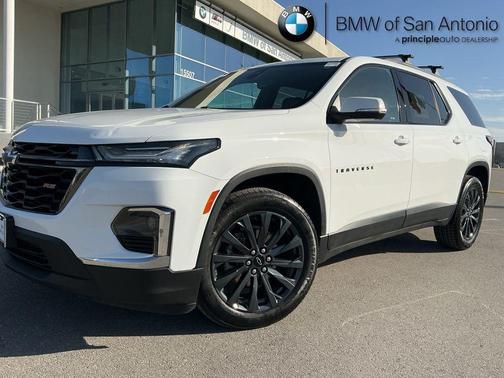 2023 Chevrolet Traverse RS