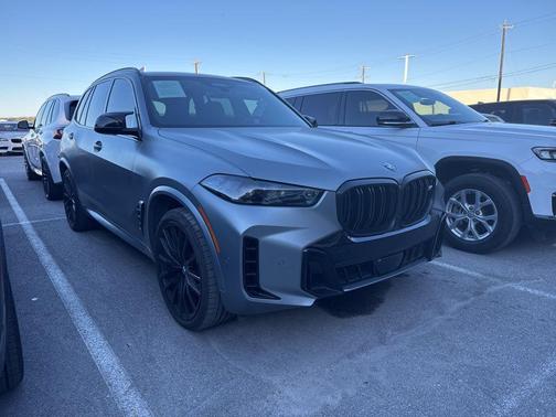 2025 BMW X5 M60i