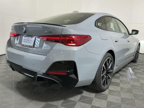 Brooklyn Grey Metallic 2026 BMW i4 Gran Coupe eDrive40