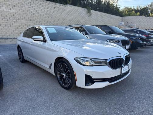 2021 BMW 540 540i