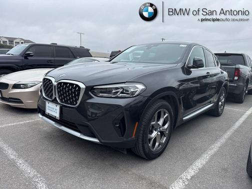 2022 BMW X4 xDrive30i
