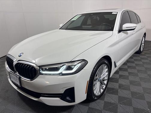2022 BMW 530 i