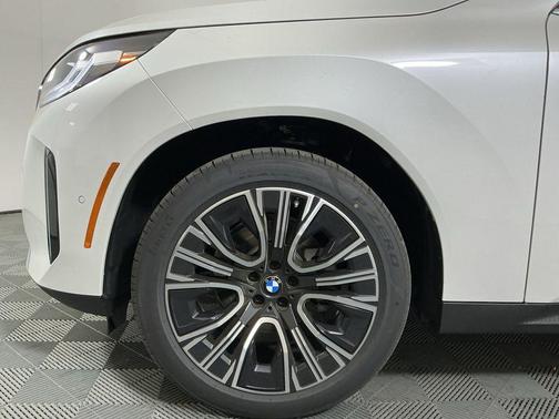 Mineral White Metallic 2026 BMW X3 30 xDrive