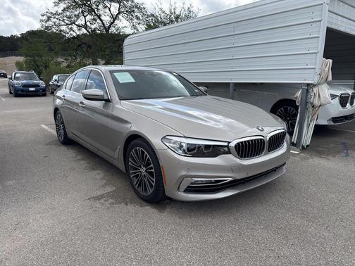 Silver Metallic 2018 BMW 540 540i
