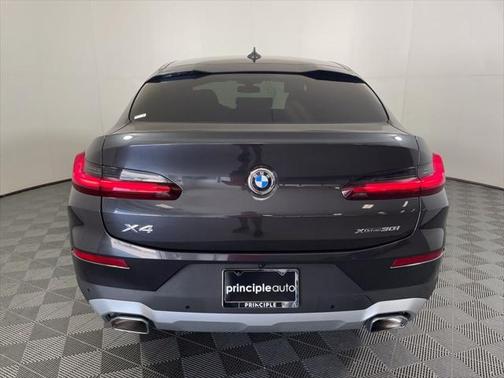 2022 BMW X4 xDrive30i