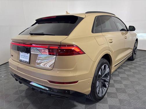 2024 Audi Q8 55 Premium Plus