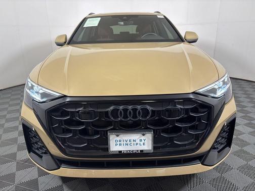 2024 Audi Q8 55 Premium Plus