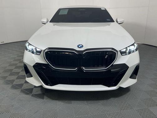 2025 BMW i5 xDrive40