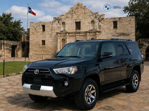 Midnight Black Metallic 2024 Toyota 4Runner TRD Off Road Premium