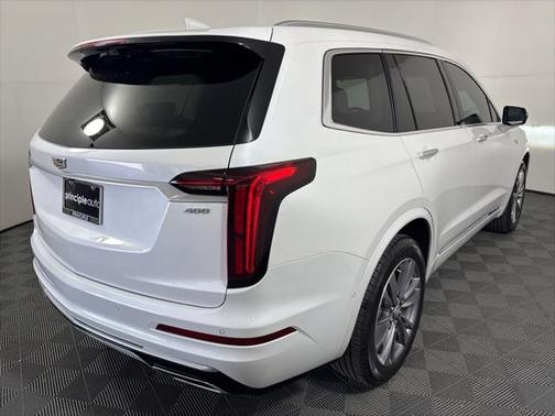 2024 Cadillac XT6 Premium Luxury FWD