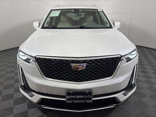 2024 Cadillac XT6 Premium Luxury FWD