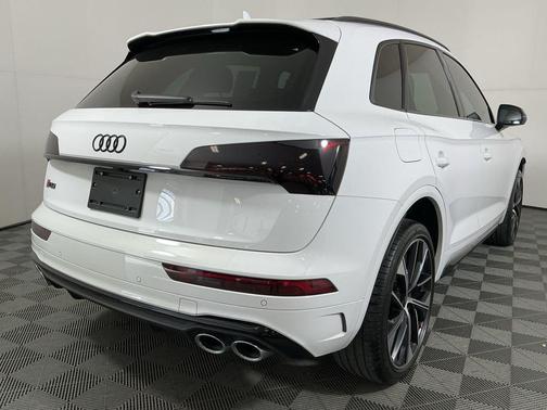 2024 Audi SQ5 3.0T Premium Plus